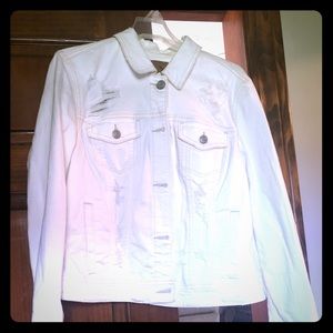 White distressed cropped jean jacket